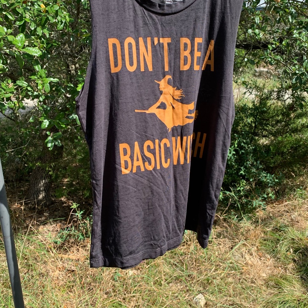 Top - Picture 2 of 3